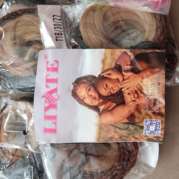 Liyate 18" Crochet Braids 7pk - Picture 4 of 6